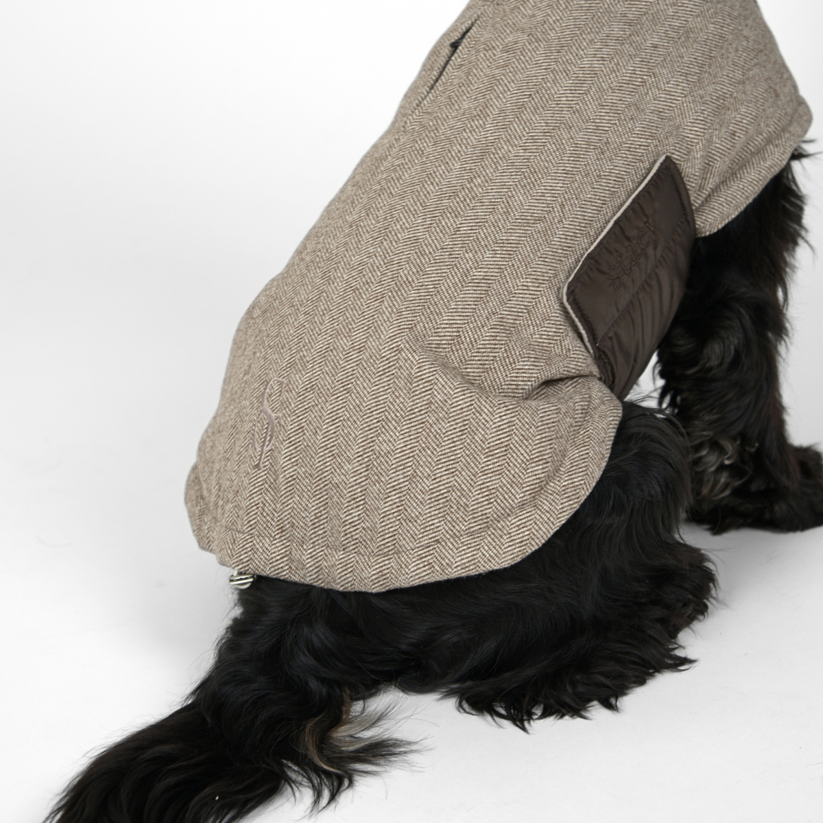 Herringbone Hundefrakke, Mocca – Staey