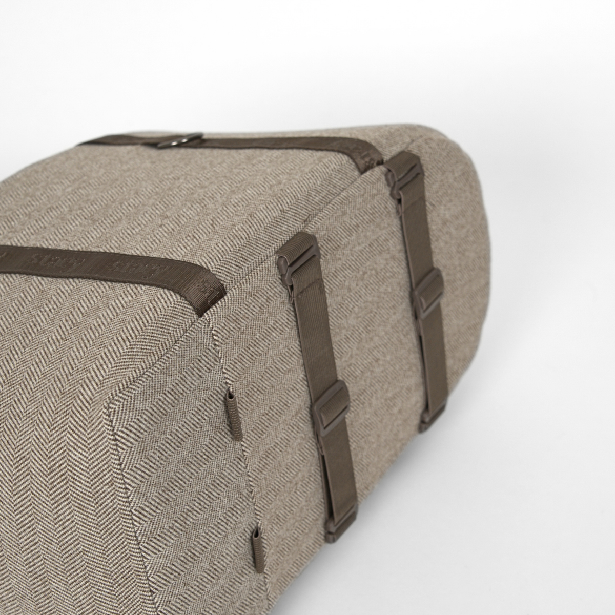 Maya 2-i-1 Bilsæde, Herringbone Mocca – Staey