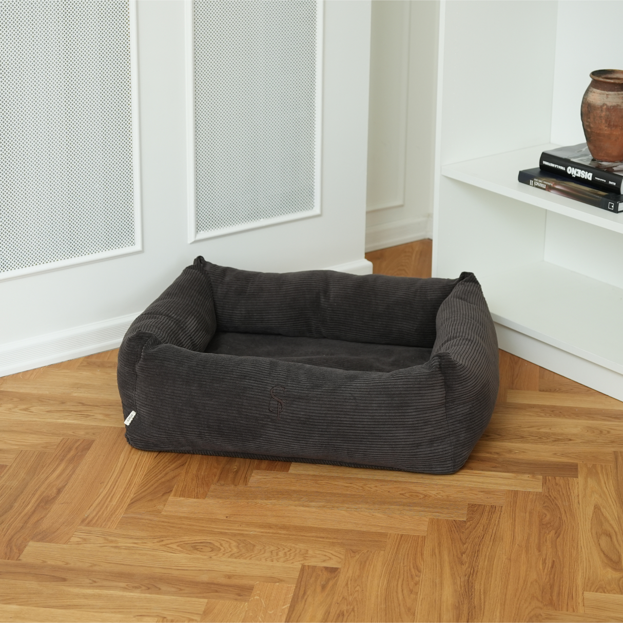 Staey - Vera Hundeseng, Dark Oak Fløjl