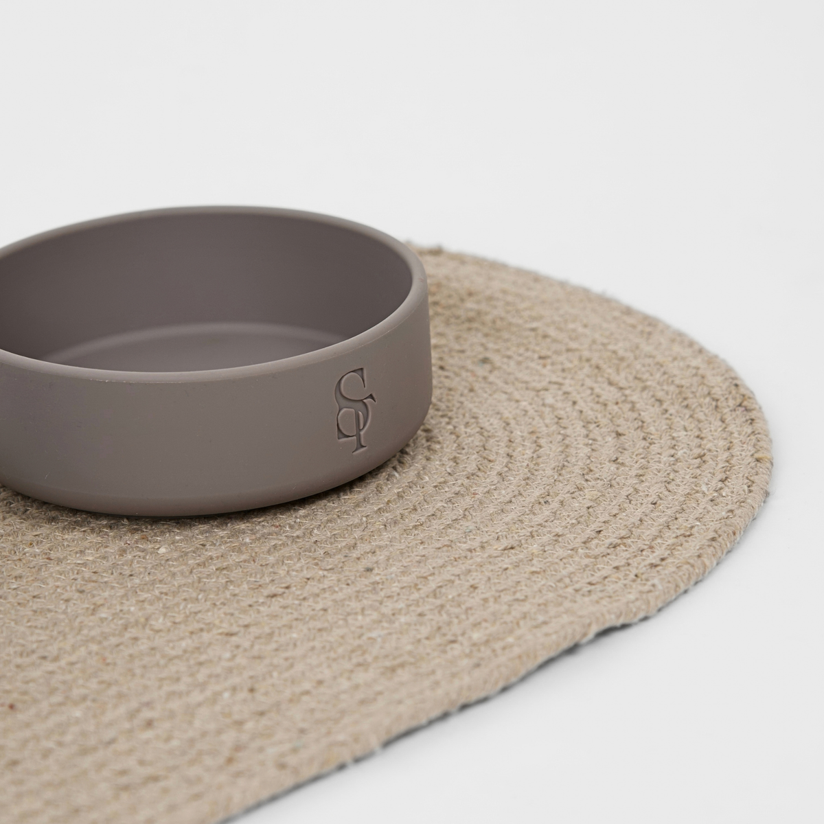 Elli Flettet Oval Skåleunderlag - Sand – Staey