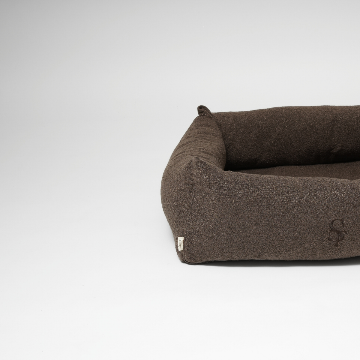 Staey - Vera Hundeseng, Chestnut Bouclé
