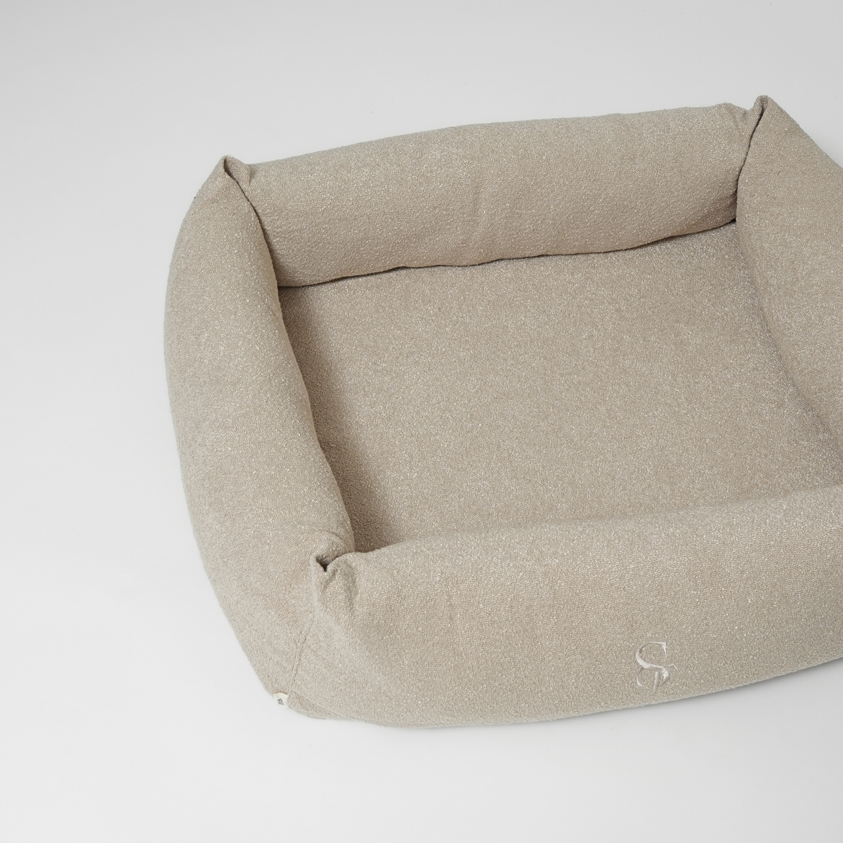 Staey - Vera Hundeseng, Oat Bouclé