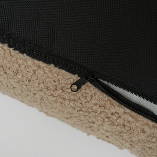 Staey - Noor Hundepude, Sand Curly