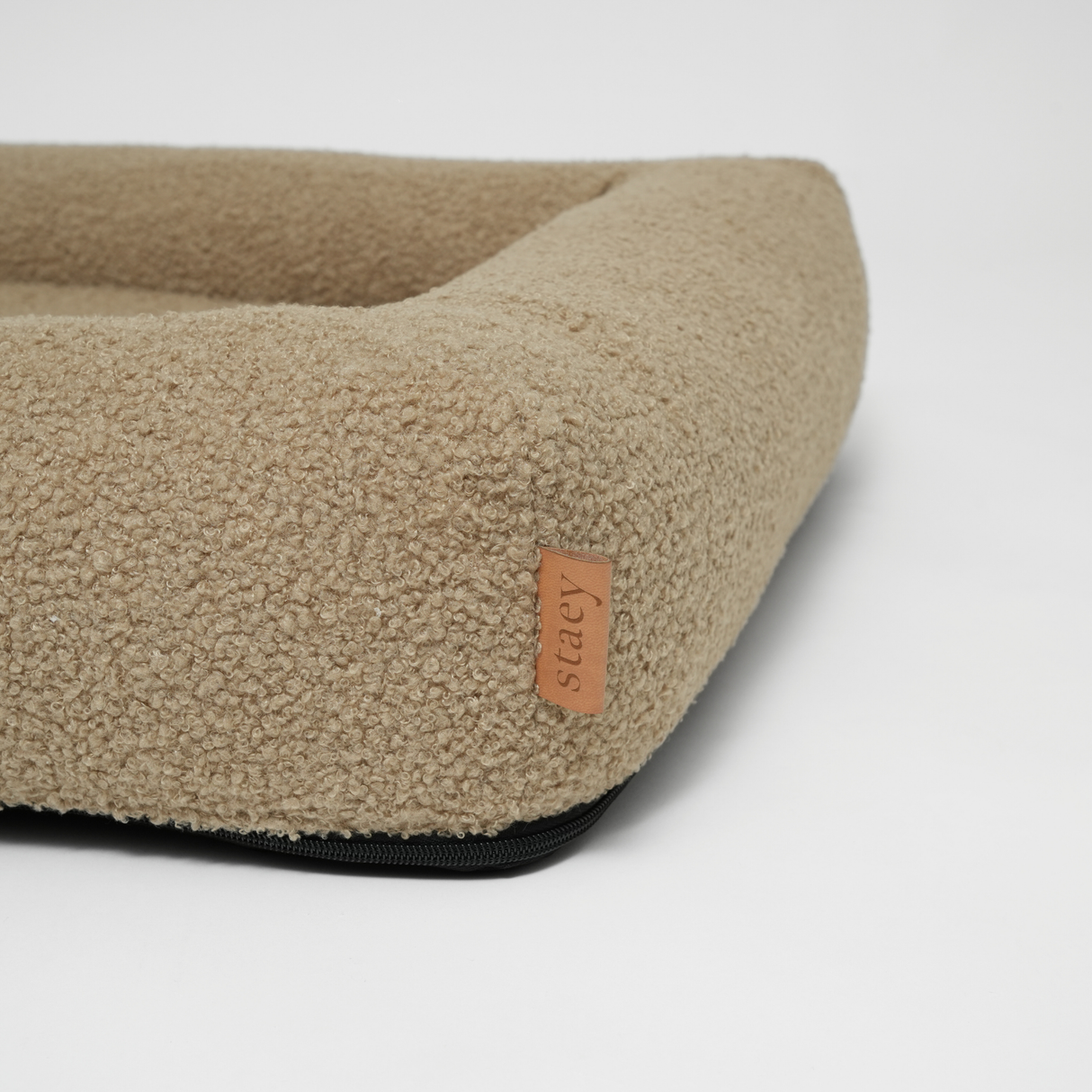 Staey - Karla Ortopædisk Hundeseng, Oat Bouclé