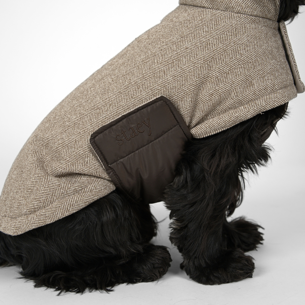 Herringbone Hundefrakke, Mocca – Staey