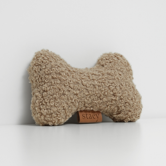 Staey Kødben Legetøj - Sand Curly