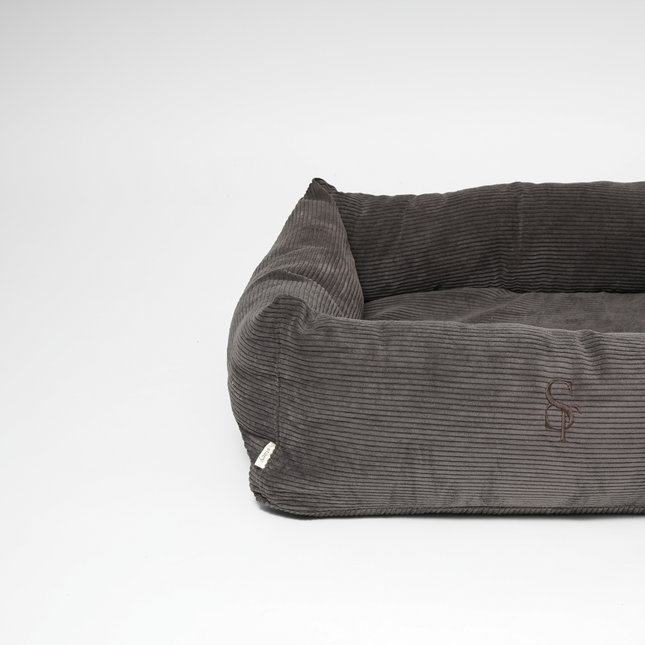 Staey - Vera Hundeseng, Dark Oak Fløjl