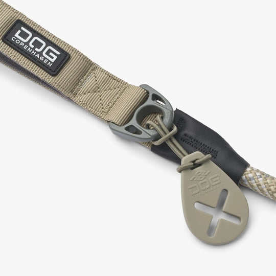 Dog Copenhagen - Flexy™ Hundeposeholder, Desert Dune