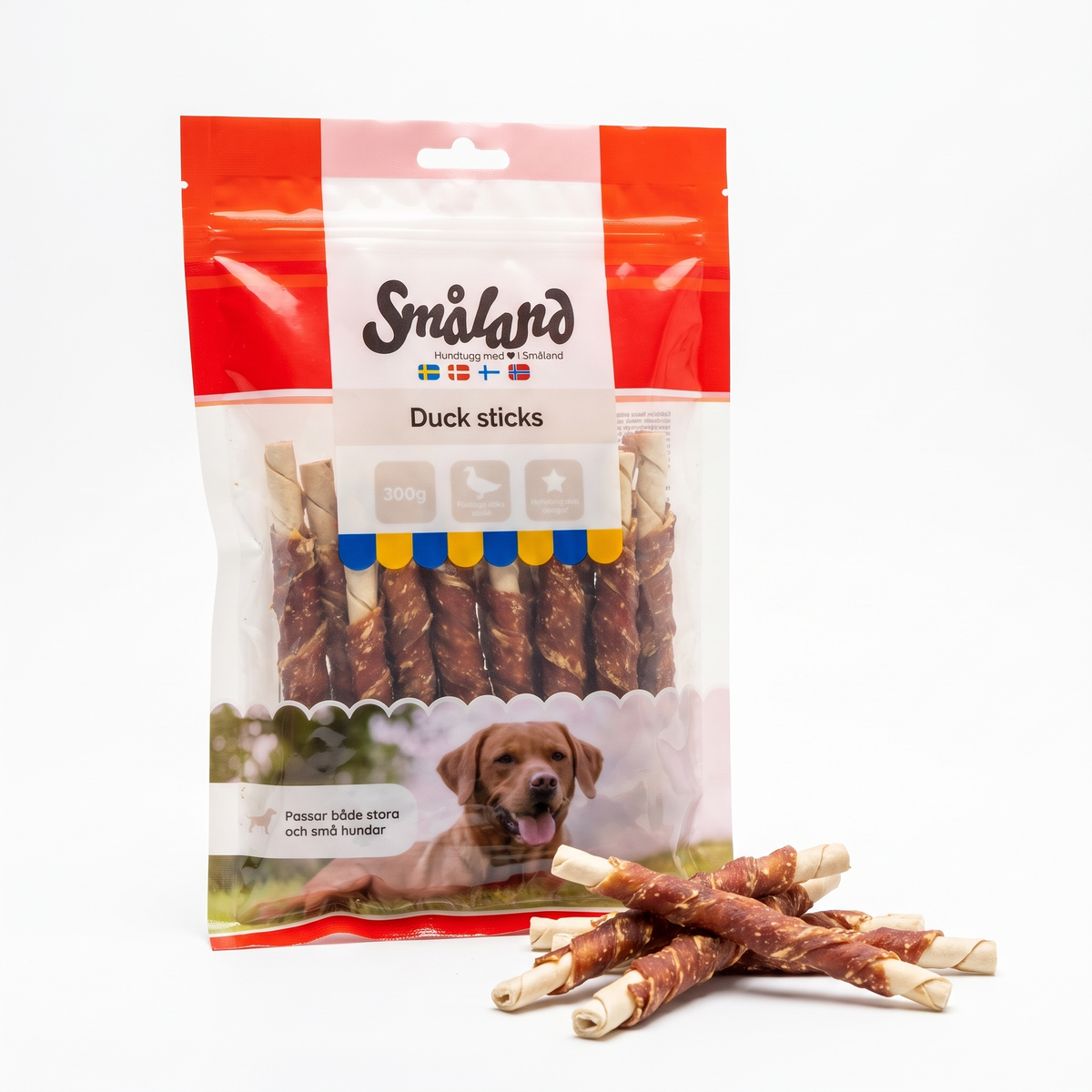 Småland Duck Sticks Valuepack 300 g - pose med andeomviklede tyggepinde på hvid baggrund