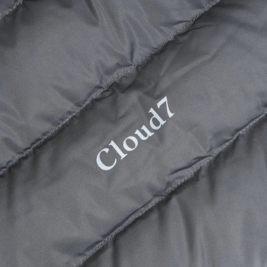 Cloud7 hundesovepose, Vancouver Anthra Cloud7